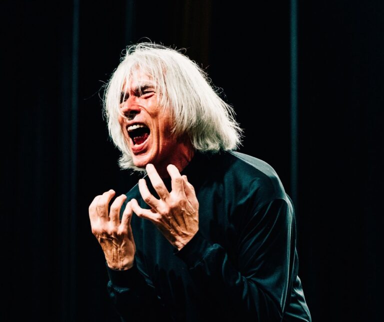 Jaap Blonk, Communicating Monologues © Etang Chen, courtesy AE_2018