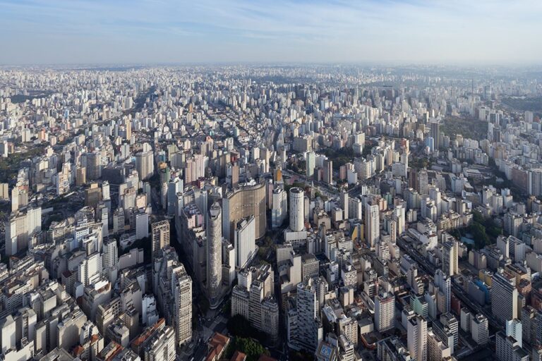 Sao Paulo. Photo Iwan Baan