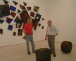 Gastini, Spagnulo, durante l'allestimento della mostra Materica, presso Otto Gallery, 2003