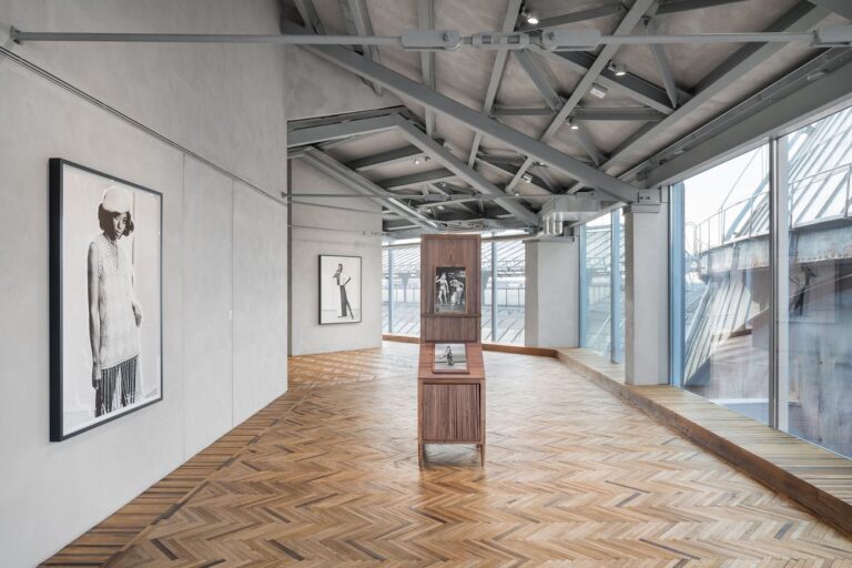 Theaster Gates. The Black Image Corporation. Exhibition view at Fondazione Prada Osservatorio, Milano 2018. Photo Delfino Sisto Legnani e Marco Cappelletti. Courtesy Fondazione Prada