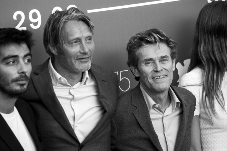 Venezia75, At eternity's gate, William Defoe e Mads Mikkelsen, photo di Irene Fanizza