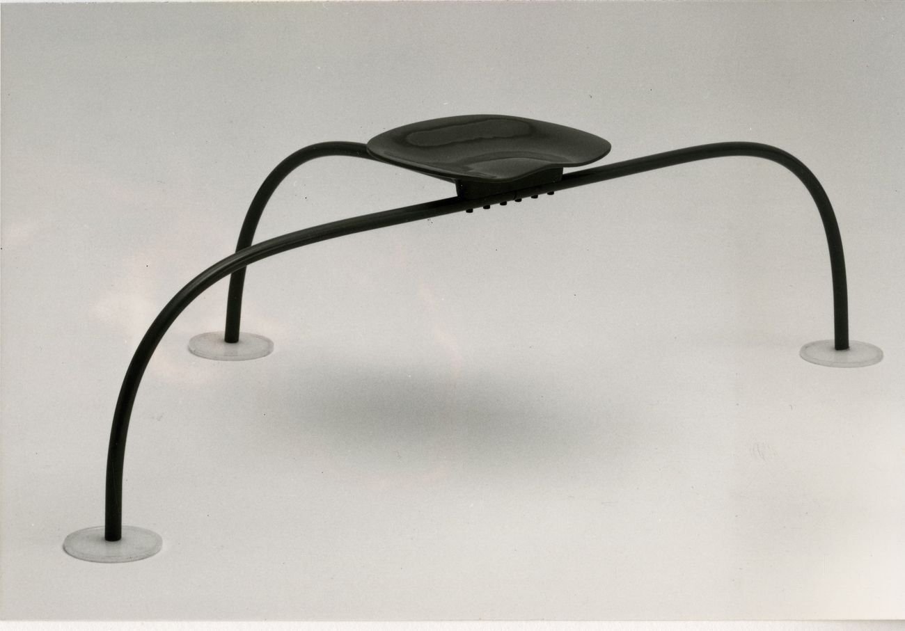 Achille e Pier Giacomo Castiglioni, Sedile Allunaggio, 1966. Committente A P (prototipo), prod. Zanotta 1980. Courtesy Fondazione Achille Castiglioni