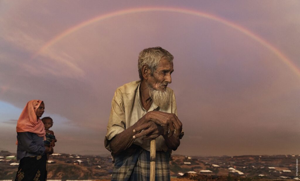 Il Festival della Fotografia Etica di Lodi non difende i bimbi discriminati. Un artista si ritira