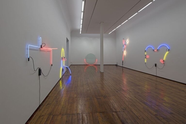 Keith Sonnier. Light Works, 1968 to 2017. Exhibition view at Galleria Fumagalli, Milano 2018. Photo Antonio Maniscalco. Courtesy Galleria Fumagalli