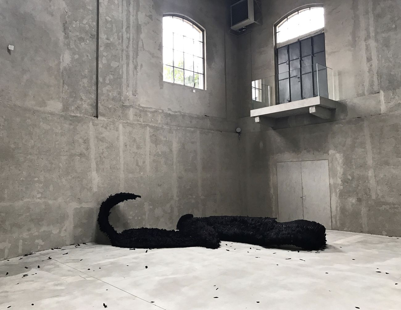 Slight Agitation 4/4 Laura Lima, installation view at Fondazione Prada, Milano 2018