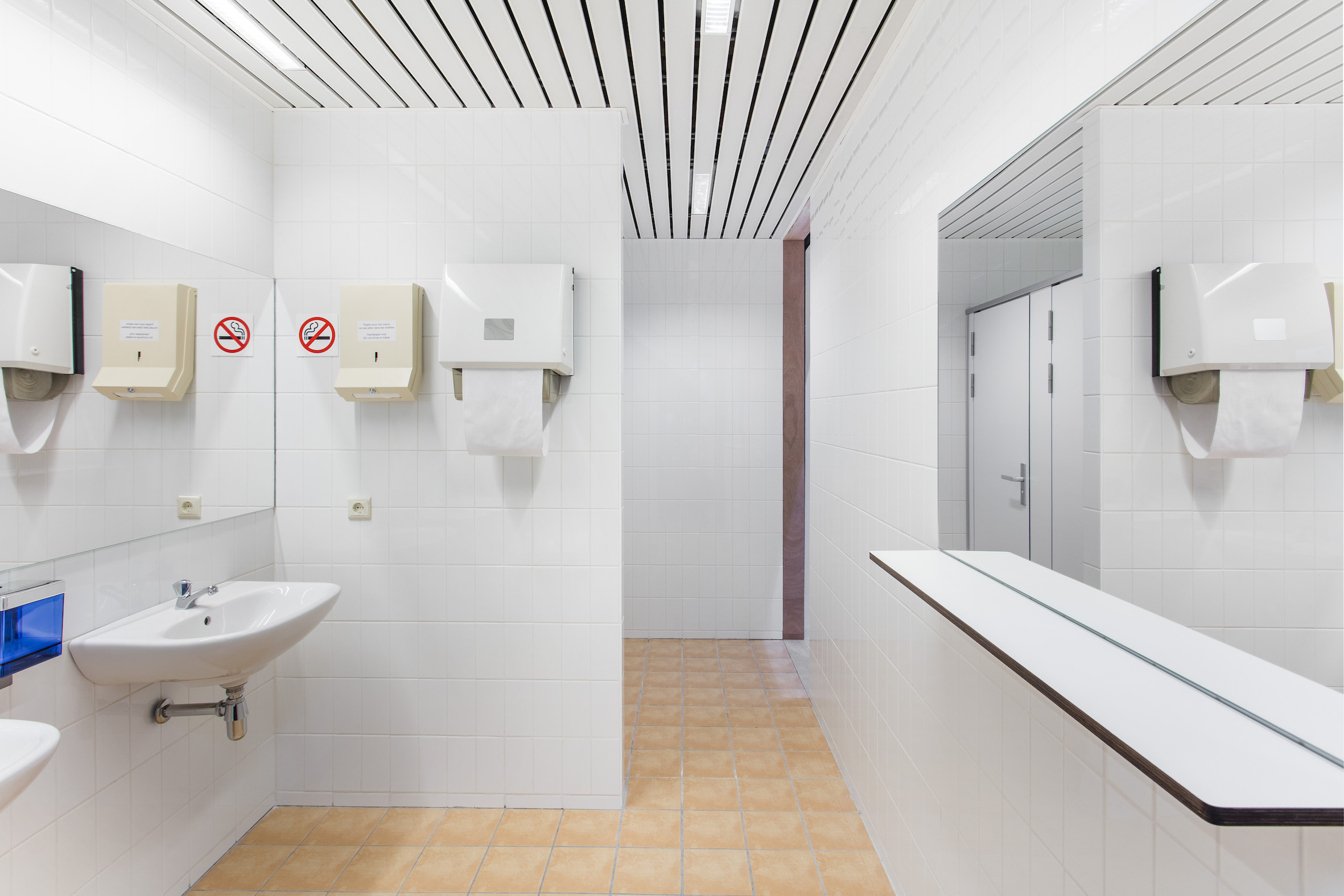 Superflex, Power Toilets:Council of the European Union, 2018. Power Toilets : Council of the European Union is designed in close collaboration with NEZU AYMO architects. Courtesy of the artist
