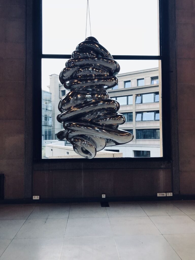 Suspension. Exhibition view at Palais d'Iéna, Parigi 2018