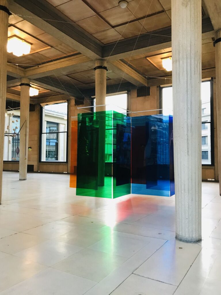 Suspension. Exhibition view at Palais d'Iéna, Parigi 2018