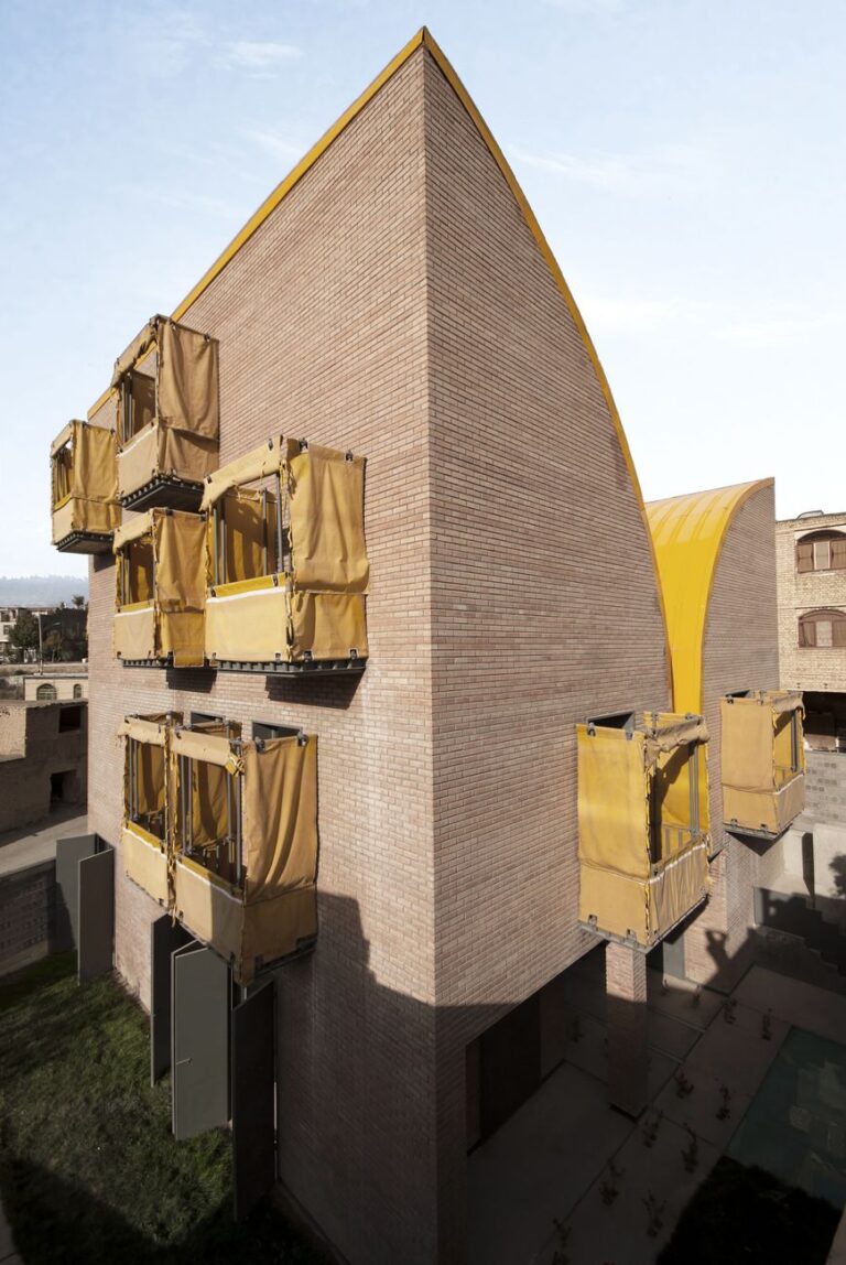 ZAV architects, Habitat for Orphan Girls, Khansar 2014. Photo © Aidin Gilandoost