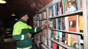 Nuova vita per i libri abbandonati: succede ad Ankara da un’idea degli operatori ecologici