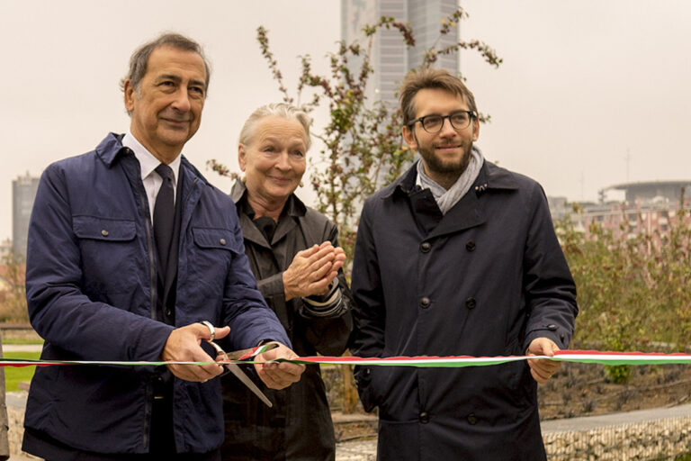 petra blaisse Nasce la Biblioteca degli alberi di Milano. Ecco le immagini