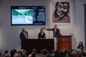 Aste a New York, una settimana da record. David Hockney è il più costoso artista vivente