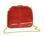 Valentino, borsa in pelle rossa, anni '80, pelle, 20x23x8 cm, Casa Melato ai Coronari, Roma. ©Matteo Smolizza