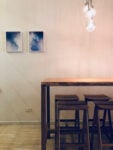 Fotografia (2018), stampa su carta fotografica, edizione 1/15, 32x42 cm, Goldschmied & Chiari, stampa digitale su specchio e vetro, 115x150 cm. Courtesy of Zazà ramen noodle bar & restaurant