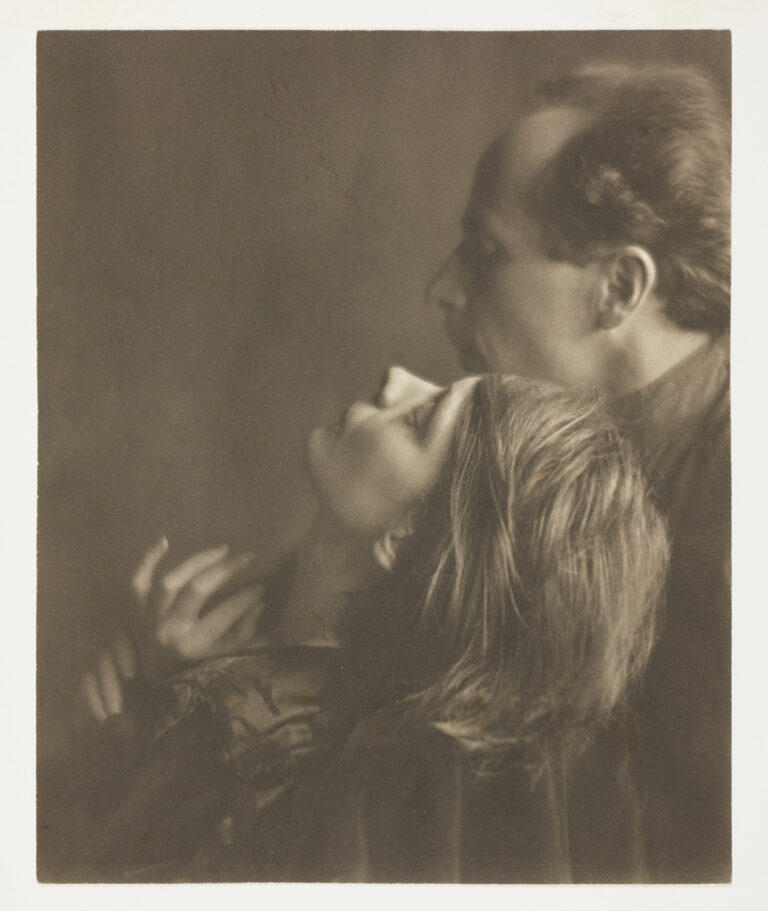 Imogen Cunningham Edward Weston and Margrethe Mather, 1922, George Eastman Museum. © Imogen Cunningham Trust. All rights reserved