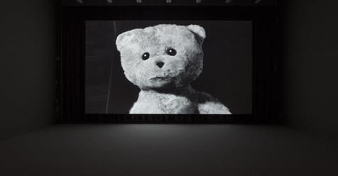 Juan Antonio Olivares, Teddy bear