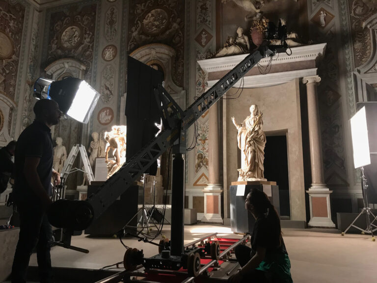 Immagine delle riprese del film Bernini presso la Galleria Borghese