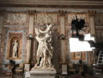 Immagine delle riprese del film Bernini presso la Galleria Borghese