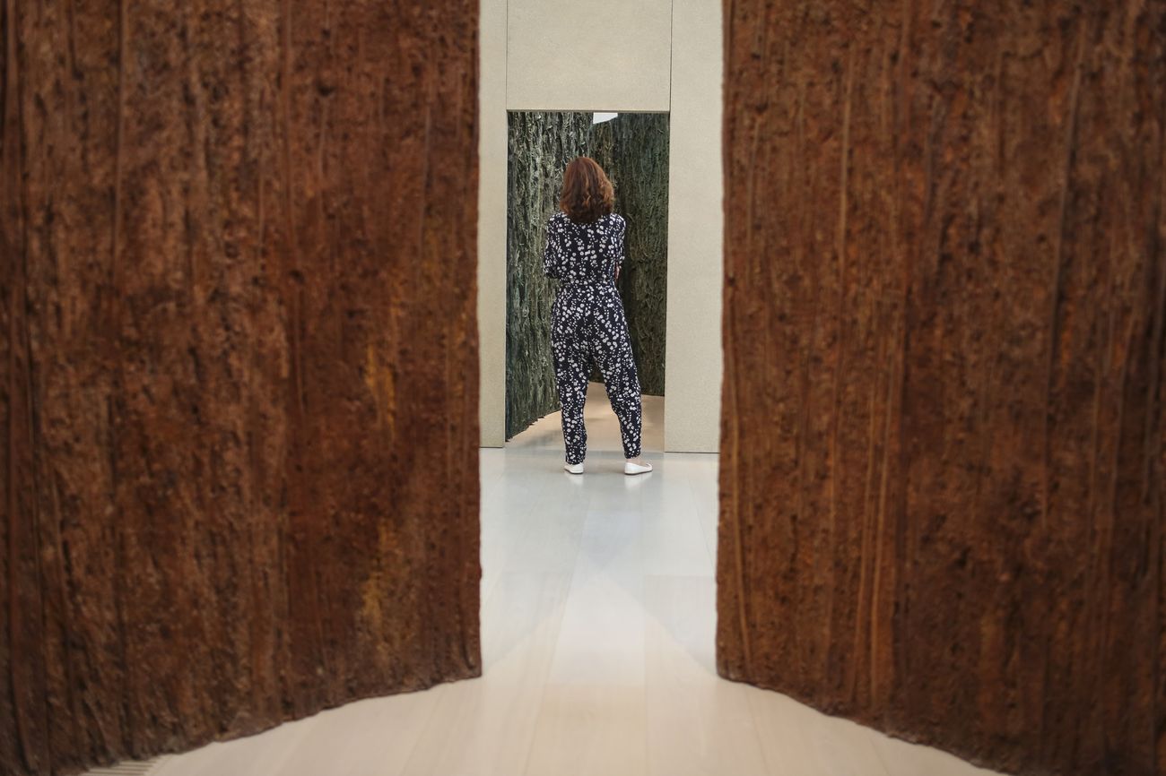 Cristina Iglesias ‒ Entrǝspacios, exhibition view at Centro Botín, Santander 2018, photo Belén de Benito