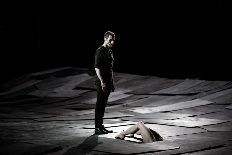 Dimitris Papaioannou, The Great Tamer. Photo Julian Mommert