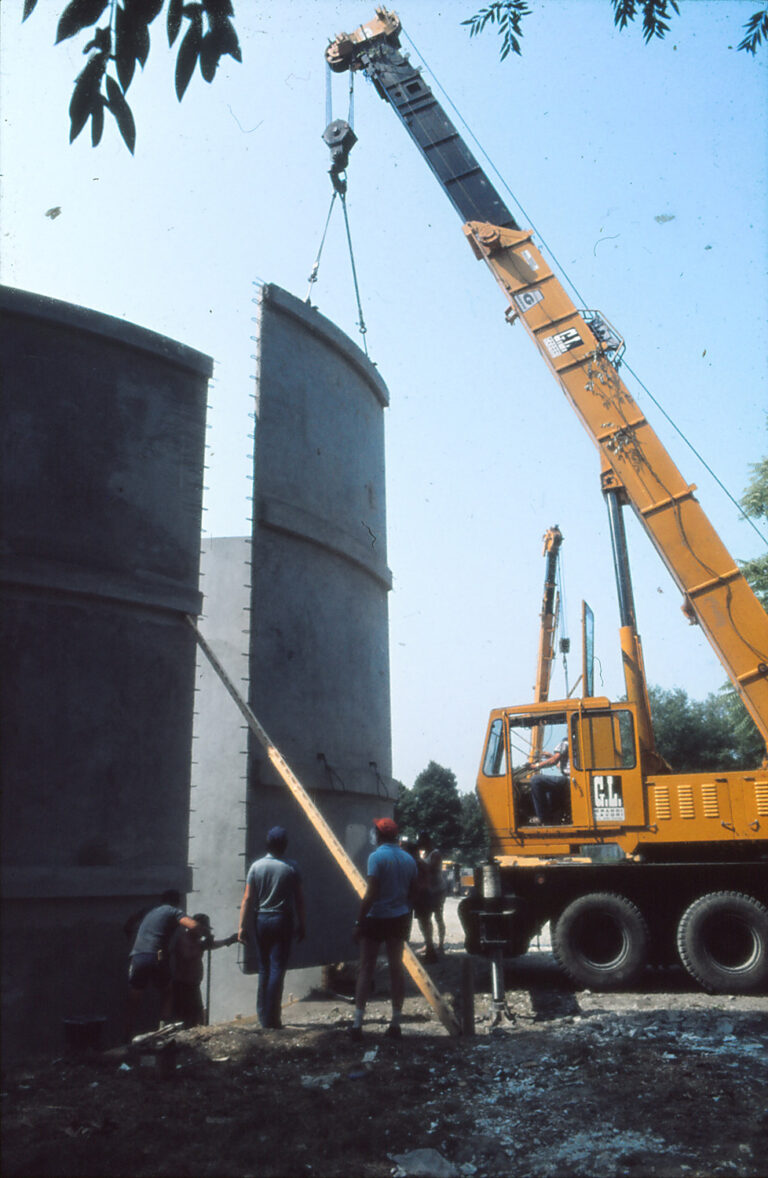 Esprit Nouveau, 1977, costruzione, Bologna