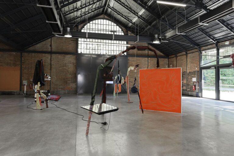 Les Ateliers de Rennes 2018. Installation view at Halle de la Courrouze, Rennes 2018. Photo © Aurélien Mole