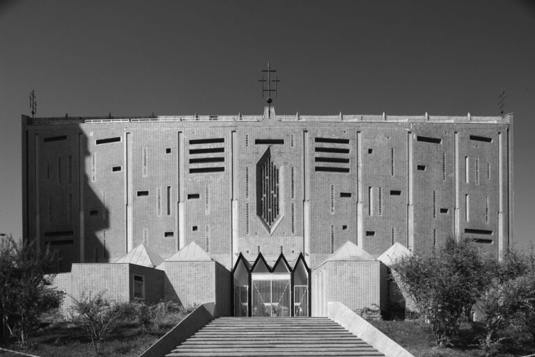 Luca Massari, Chiesa dell'Ospedale di San Carlo, Milano. Photo courtesy © Luca Massari