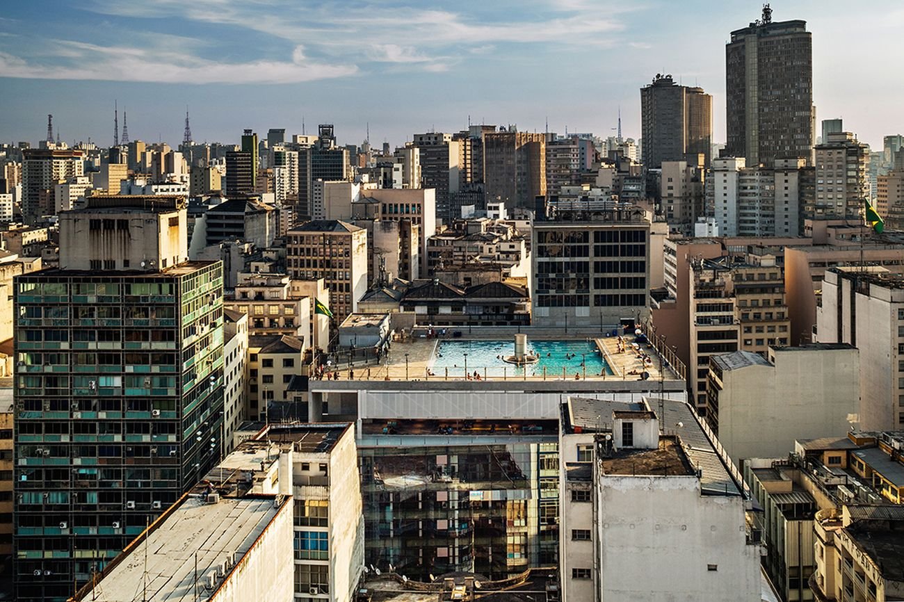 Paulo Mendes da Rocha and MMBB Arquitetos, SESC 24 de Maio, São Paulo, Brasile. Photo Nelson Kon