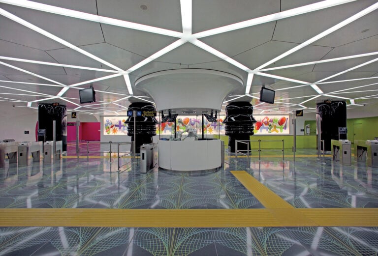 Stazione Università, Karim Rashid. Photo Peppe Avallone, ANM SpA