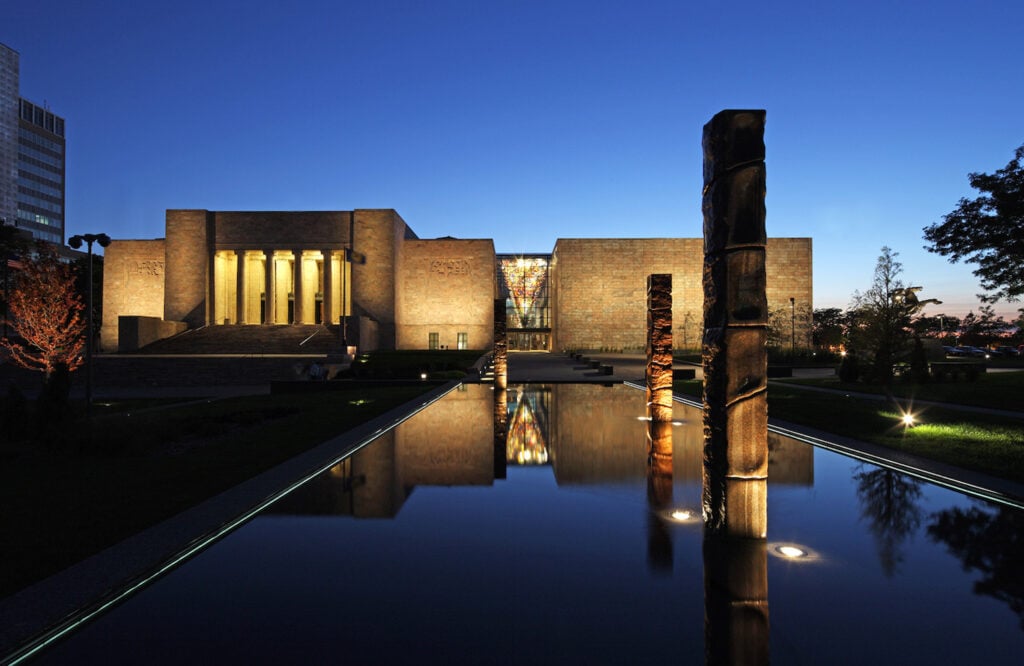 Gli architetti di Snøhetta riprogettano il Joslyn Art Museum di Omaha nel Nebraska