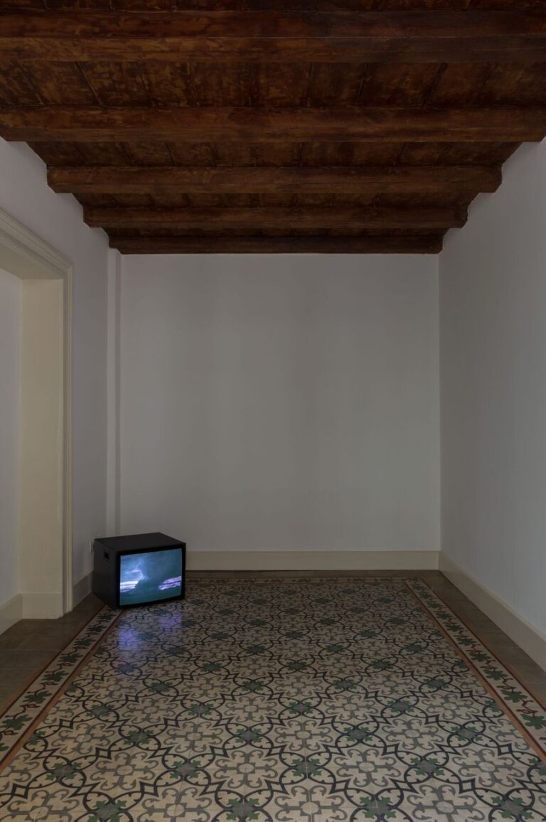 Šejla Kamerić, Sunset, 2018. Installation view at Fondazione Pini, Milano 2018
