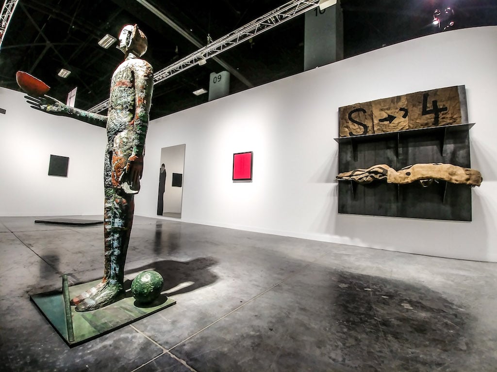 Lo stand di Cardi ad Art Basel Miami Beach 2018