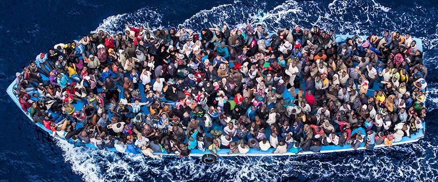 Mediterraneo, 2014. Questa fotografia ha vinto il premio World Press Photo 2015; © Massimo Sestini