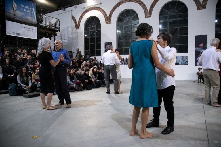 Dance Well, Oro. L’arte di resistere. Photo Fabio Melotti Lavanderia a Vapore