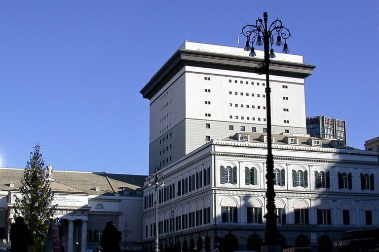 Ignazio Gardella, Aldo Rossi e Fabio Reinhart, Teatro Carlo Felice, Genova. Photo Alessandro, 2001 via Flickr