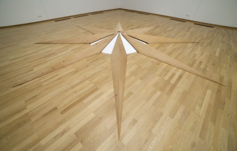 Ilija Šoškić, Stella Nautica (Nautical Star), 1988. Collection of the Museum of Contemporary Art, Belgrado. Photography Bojana Janjić MoCAB