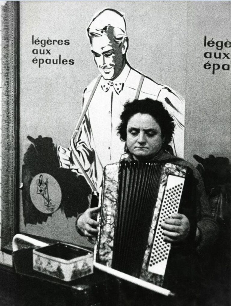 Lisetta Carmi, La Metropolitana, Parigi, 1965 © Lisetta Carmi. Courtesy Martini & Ronchetti