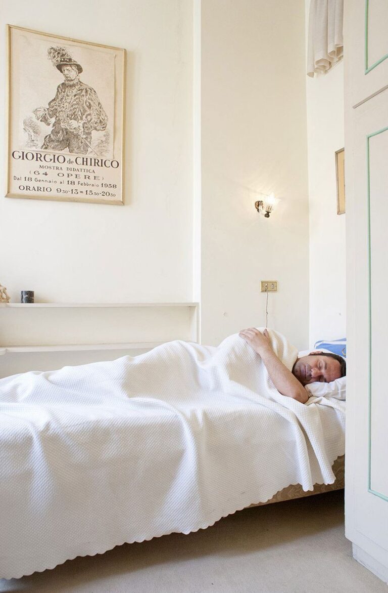 Marcello Maloberti, Ninnananna, 2012, inkjet print, cm 45×30. Giorgio de Chirico’s bedroom, Roma. Courtesy dell'artista e della Galleria Raffaella Cortese, Milano