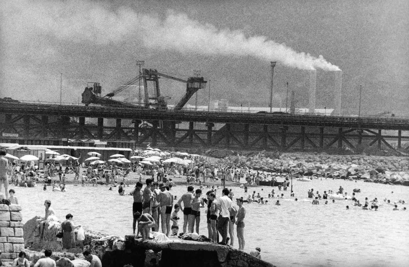 Mimmo Jodice, Spiaggia di Bagnoli, Napoli 1968