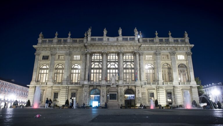 Palazzo Madama notturna Facciata di Filippo Juvarra 1718-21, ph. Giorgio Perottino Archivio Fotografico Fondazione Torino Musei