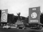 Statua di San Francesco in Piazza San Giovanni, Roma, 1960. CSAC Università di Parma - Fondo Publifoto