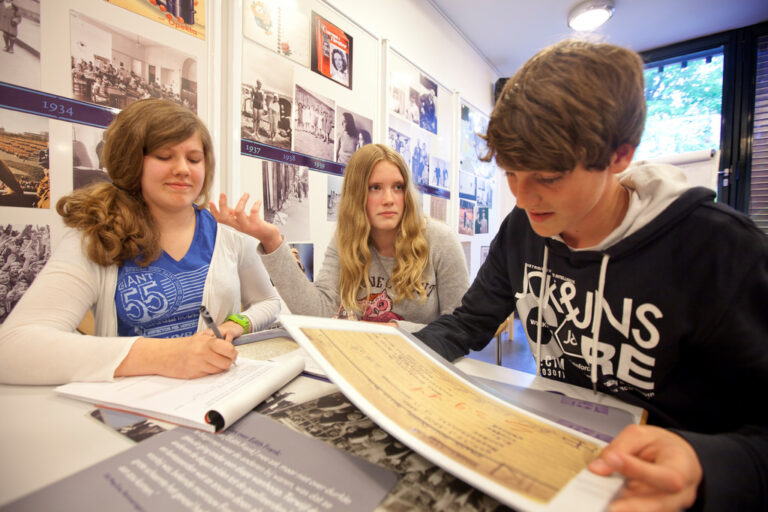 Students attending an educational program in the Anne Frank House © Anne Frank House. Photographer Cris Toala Olivares