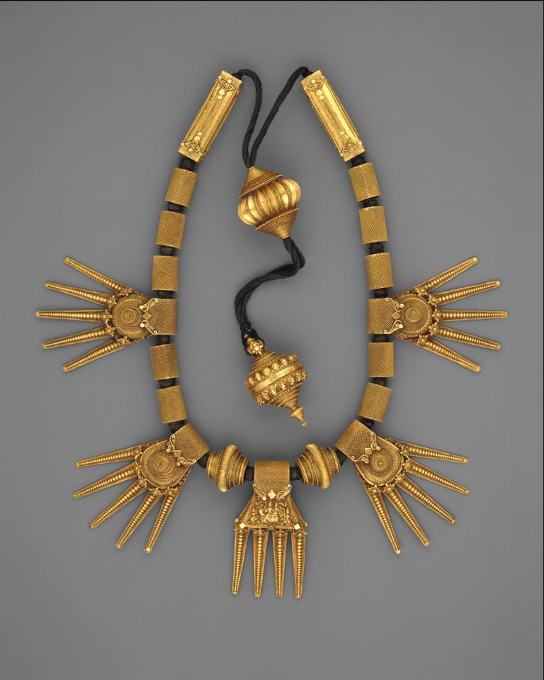 Marriage Necklace (Thali), The Metropolitan Museum of Art, Gift of Cynthia Hazen Polsky, 1991