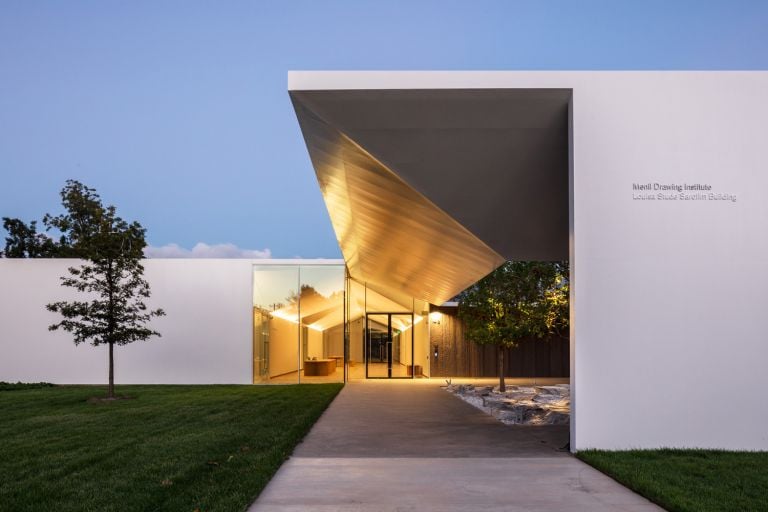 MENIL DRAWING INSTITUTE Louisa Stude Sarofim Building, West Elevation. Ph by Richard Barnes. All Images Courtesy the Menil Collection, Houston