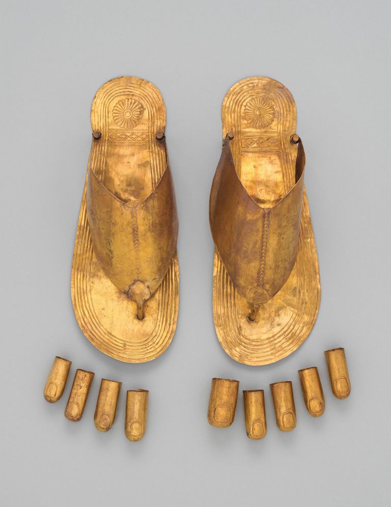 Gold Sandals and Toe Stalls New Kingdom, Dynasty 18, reign of Thutmose III, ca. 1479–1425 B.C. The Metropolitan Museum of Art, Fletcher Fund, 1922