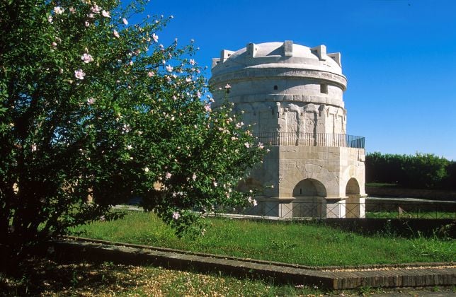 Mausoleo di Teodorico, Ravenna. Archivio fotografico Comune di Ravenna