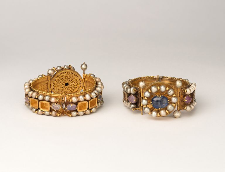 Jeweled Bracelets, The Metropolitan Museum of Art, Gift of J. Pierpont Morgan