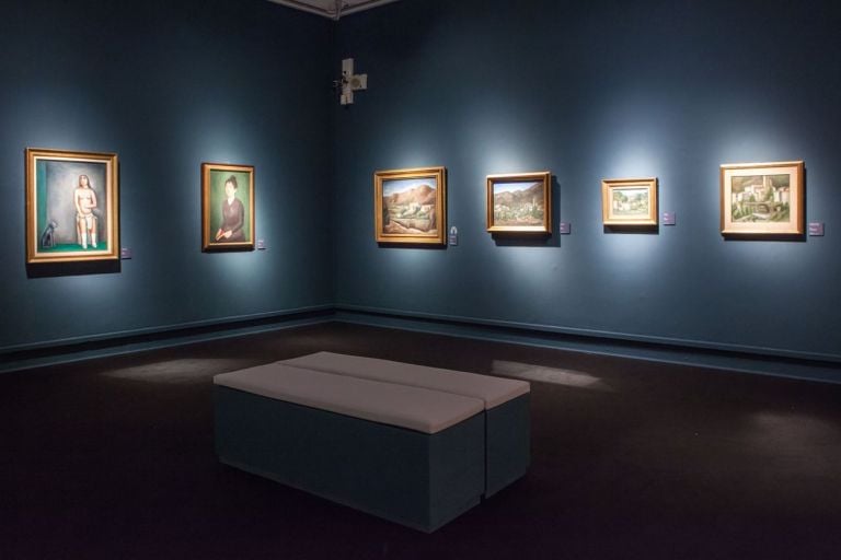 Carlo Carrà. Exhibition view at Palazzo Reale, Milano 2018. Photo (c) Filippo Podestà