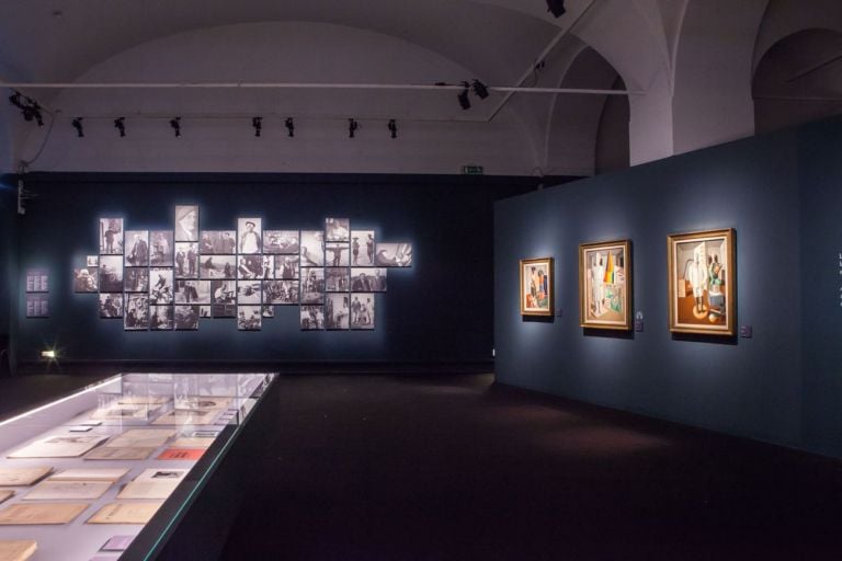 Carlo Carrà. Exhibition view at Palazzo Reale, Milano 2018. Photo (c) Filippo Podestà