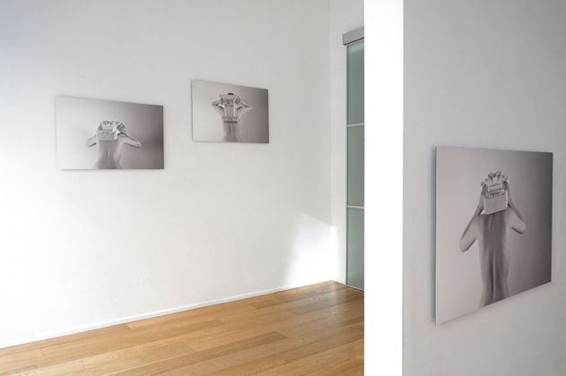 Crischa Venus Oswald. True. Installation view at Muratcentoventidue, Bari 2018